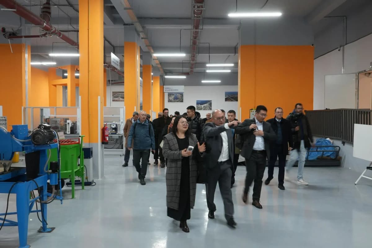 Strengthening bridges between academic and economic ecosystems