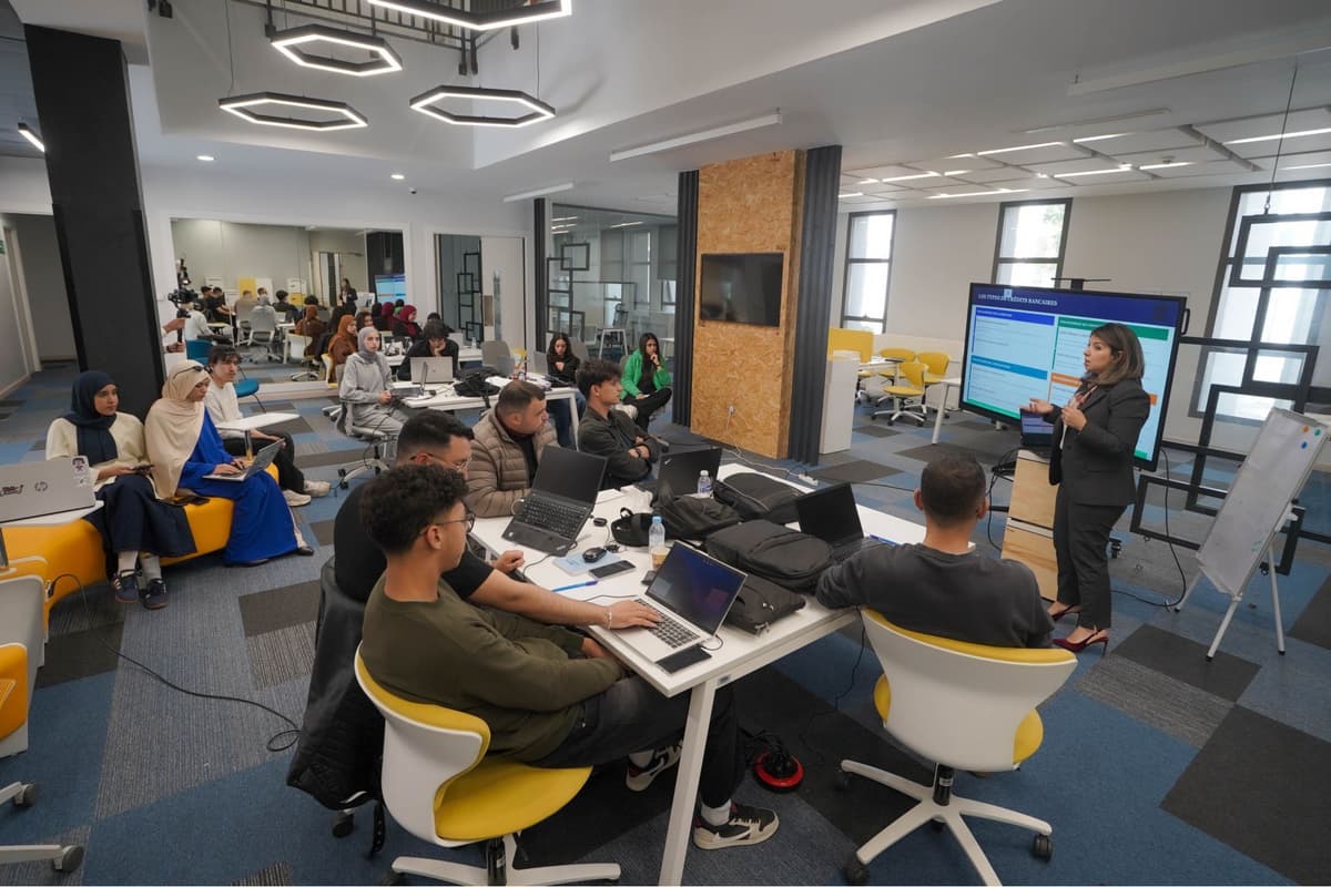 Hack’Days à l’UEMF : l’innovation et l’entrepreneuriat en action pendant deux jours d’immersion