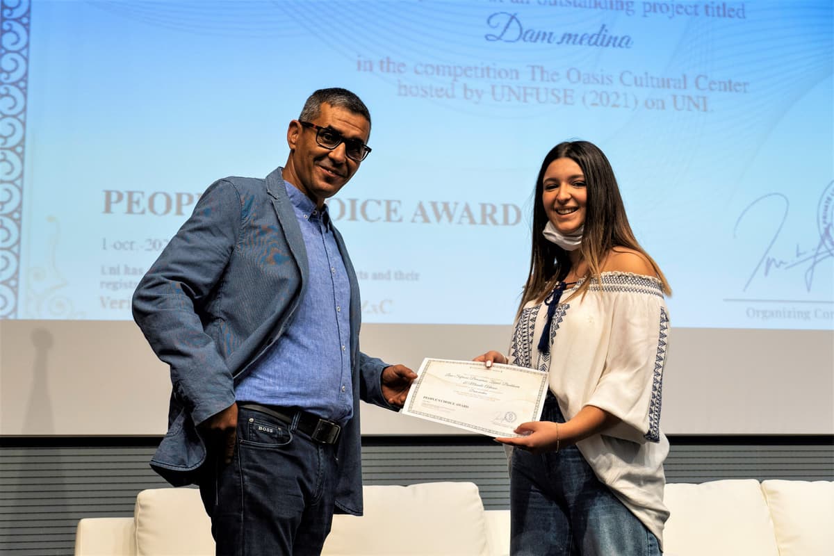 Three students from EMADU win the "People’s Choice Award" in an international competition