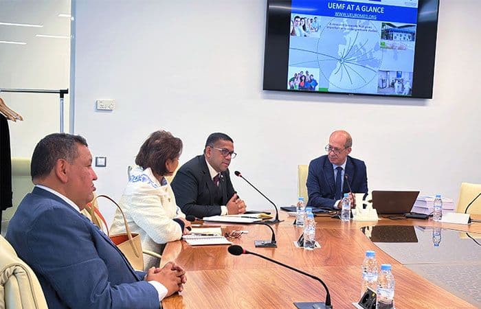 Renforcement des liens académiques entre le Maroc et Madagascar : Visite de S.E. M. Johary Hoela Rajobson à l’UEMF