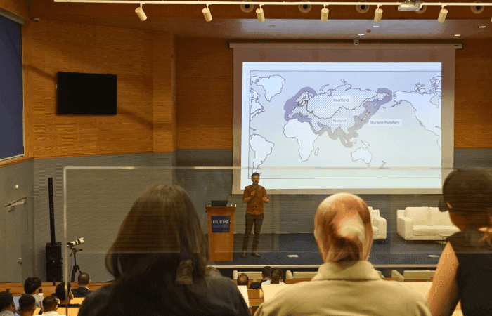 Décryptage Géopolitique : Regards sur la géopolitique anglo-saxonne