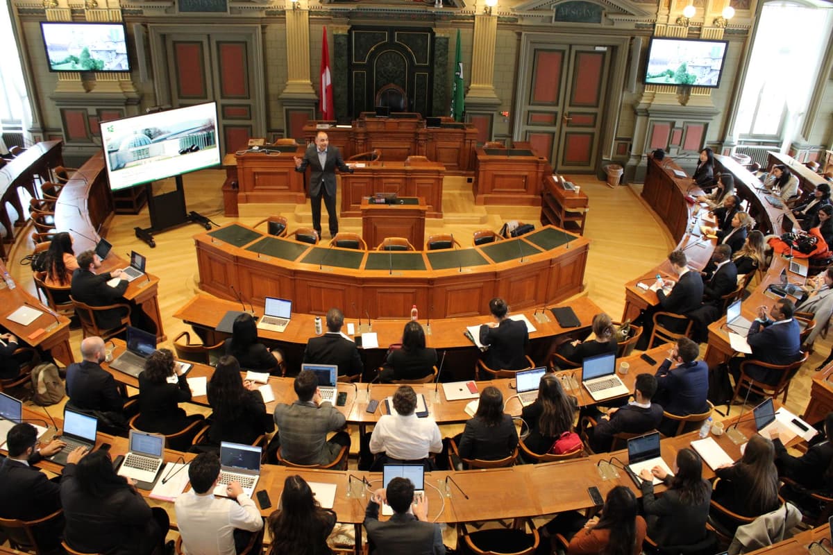 Prof. Hafsa El Bekri participates in the "Model World Trade Organization" in St. Gallen and Geneva