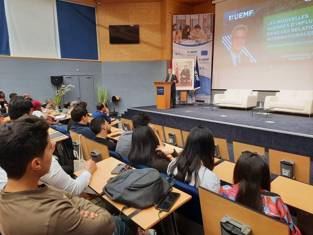 Les nouvelles guerres d’influence dans les relations internationales par M. Frédéric CHARILLON