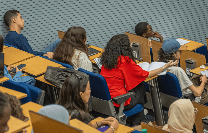 Dématérialisation des Marchés Publics au Maroc : Conférence à l’Institut des Sciences Juridiques et Politiques