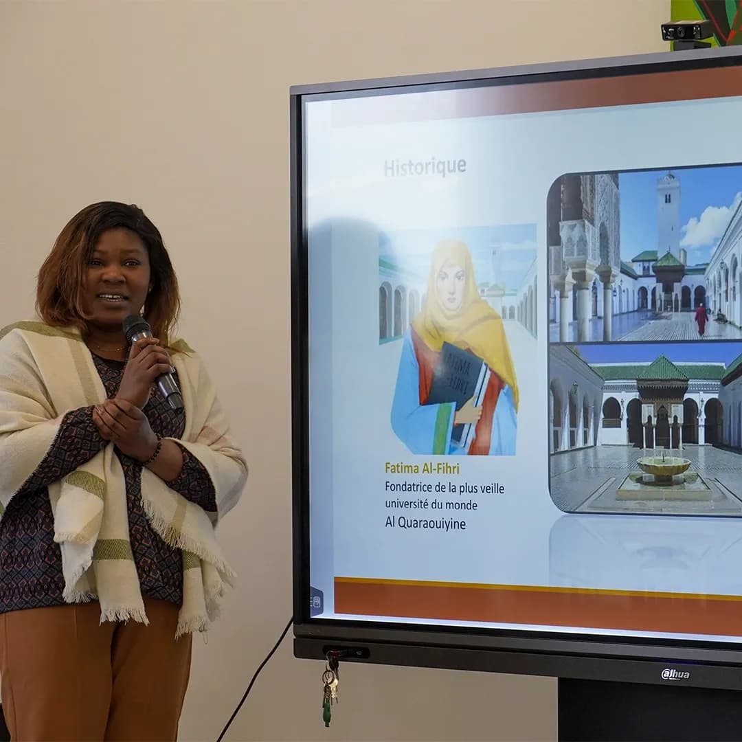 إبراز المواهب الجديدة