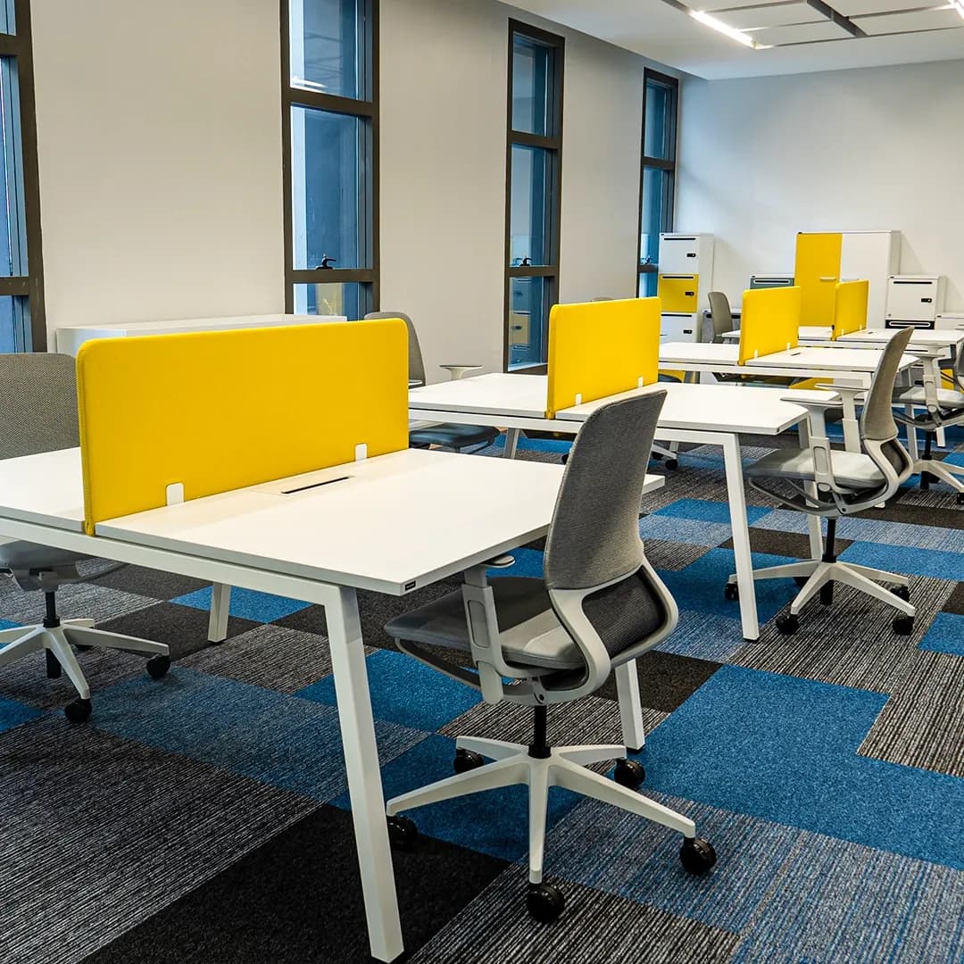 Espaces de travail individuel et en groupe