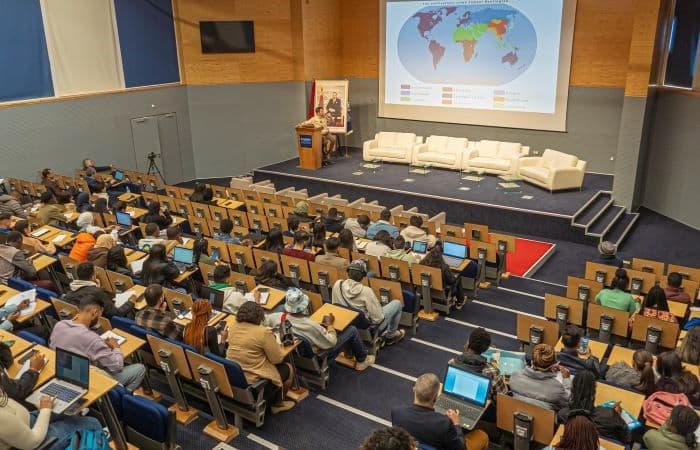 Conférence du Dr. Rachid ACHACHI :  " De Huntington à Douguine : la géopolitique des imaginaires "