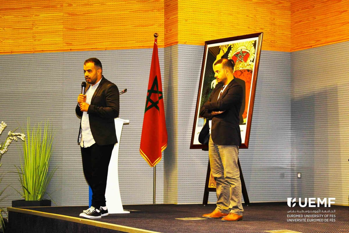 La Torche durable et intelligente de la COP 25, « Light Us », « made in UEMF », est arrivée à bon port