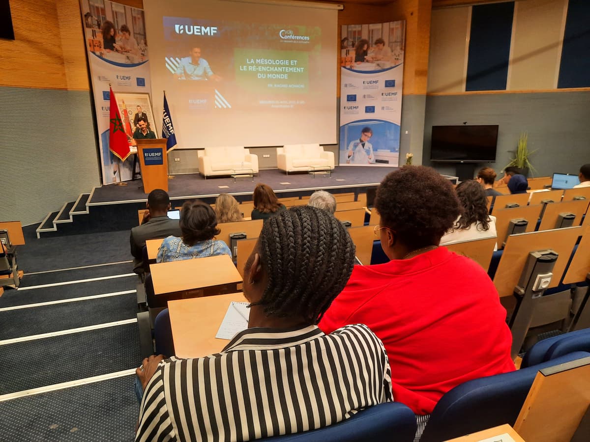 La mésologie et le ré-enchantement du monde : thématique de la conférence du Pr. Rachid Achachi
