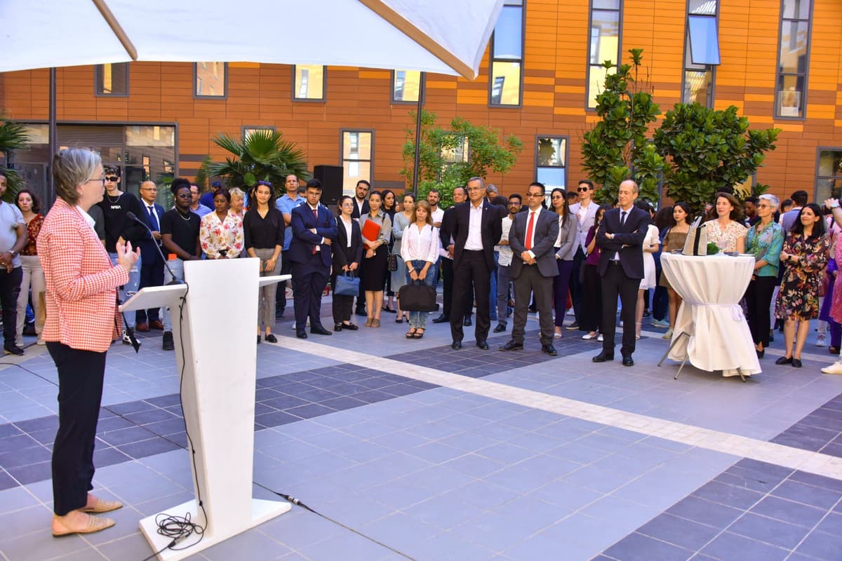 Une délégation composée de l’UE, de la BEI et des Ambassadeurs de l’UE, visite l’UEMF pour un échange inédit avec les étudiants