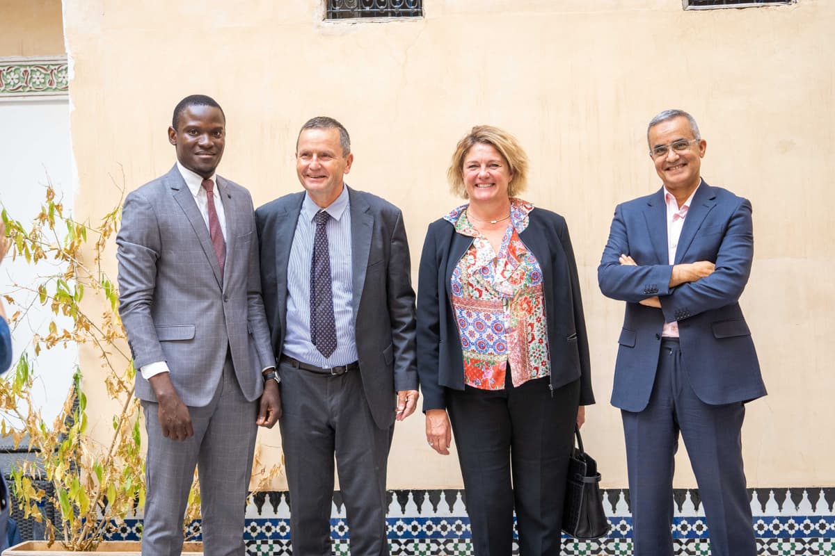 Conférence en plein air, dans le site de Lalla Yeddouna, sur le droit de l'OHADA