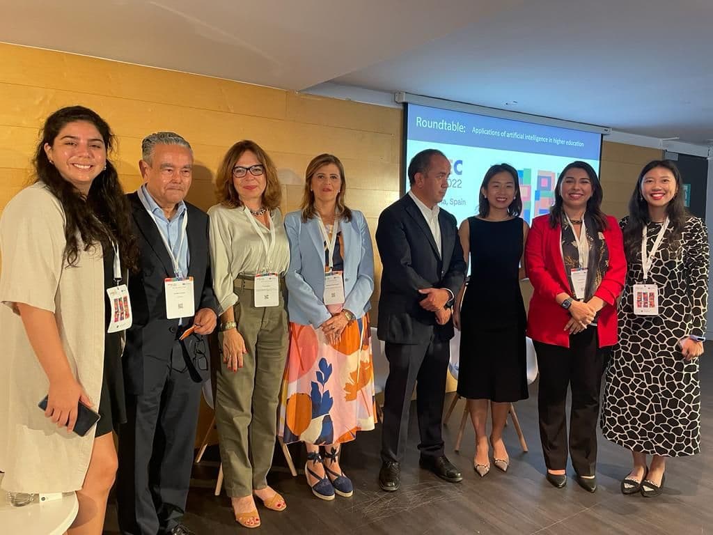 Pr. Maha Gmira soulève le rôle de l'IA dans l'apprentissage à la conférence mondiale de l'UNESCO sur l'enseignement supérieur