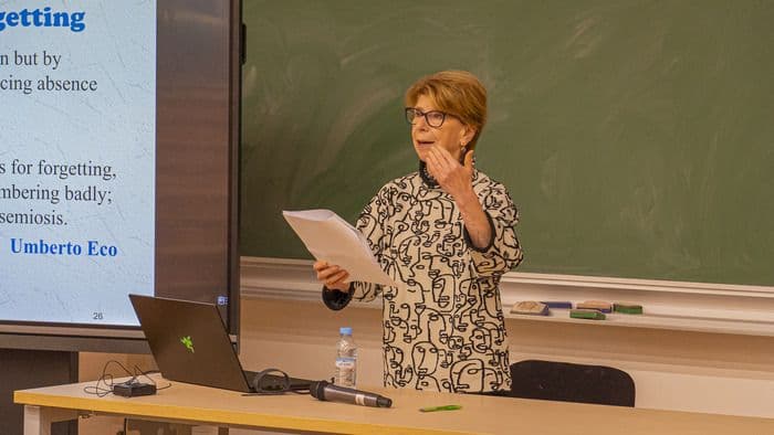 "The mausoleum of Georgi Dimitrov as lieu de mémoire" avec Pr. Maria Todorova