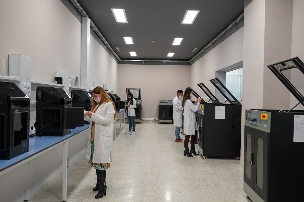 Soutenance de thèse de doctorat en Physique et Applications : ingénierie tissulaire osseuse