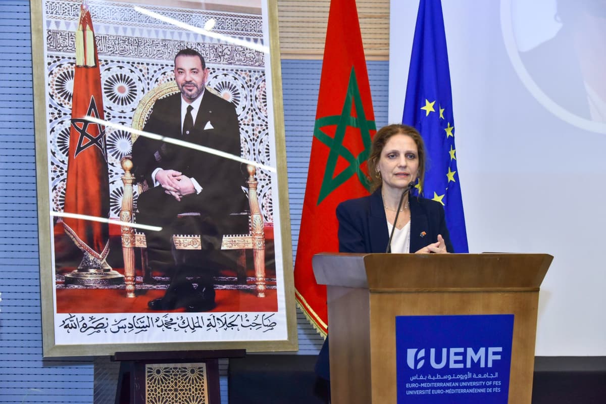 Une délégation composée de l’UE, de la BEI et des Ambassadeurs de l’UE, visite l’UEMF pour un échange inédit avec les étudiants