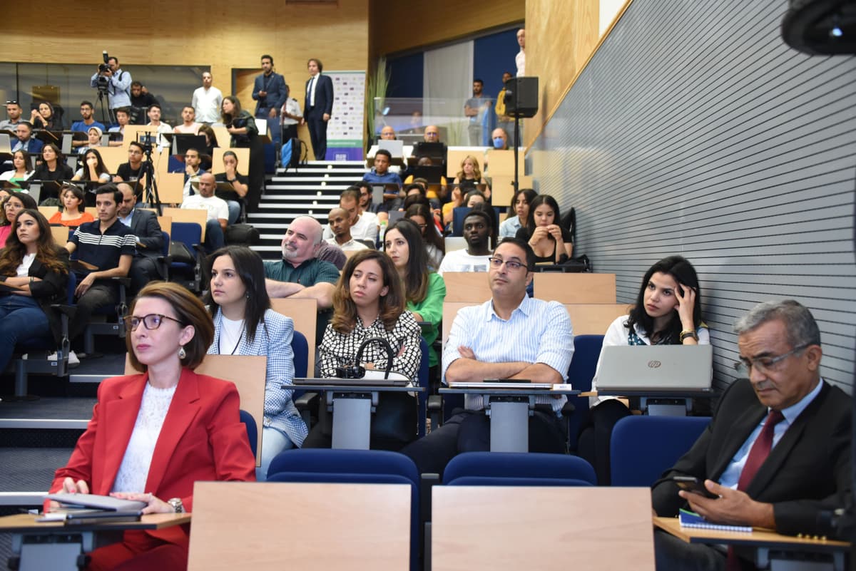 Visite du Vice-Président de la BEI M.Mourinho Félix à l'UEMF pour un échange avec les étudiants autour du climat