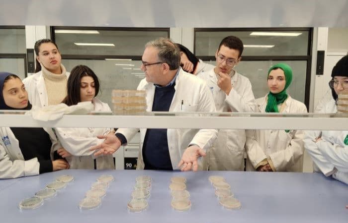 L'UEMF accueille un projet international de diffusion scientifique sur la résistance aux antimicrobiens et la lutte contre les superbactéries