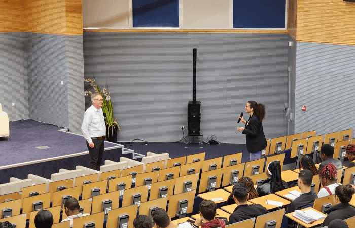 Visit by a delegation from Pinnacle Teaching Solutions and conference on the lessons of leadership