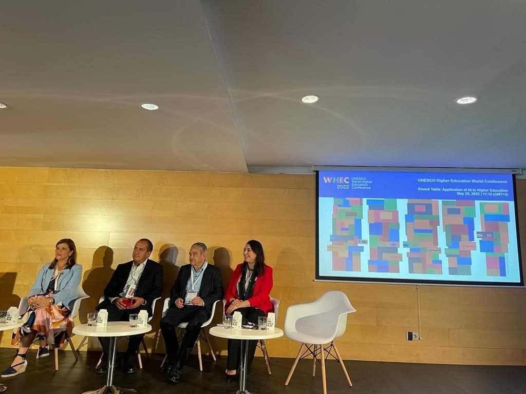 Pr. Maha Gmira soulève le rôle de l'IA dans l'apprentissage à la conférence mondiale de l'UNESCO sur l'enseignement supérieur