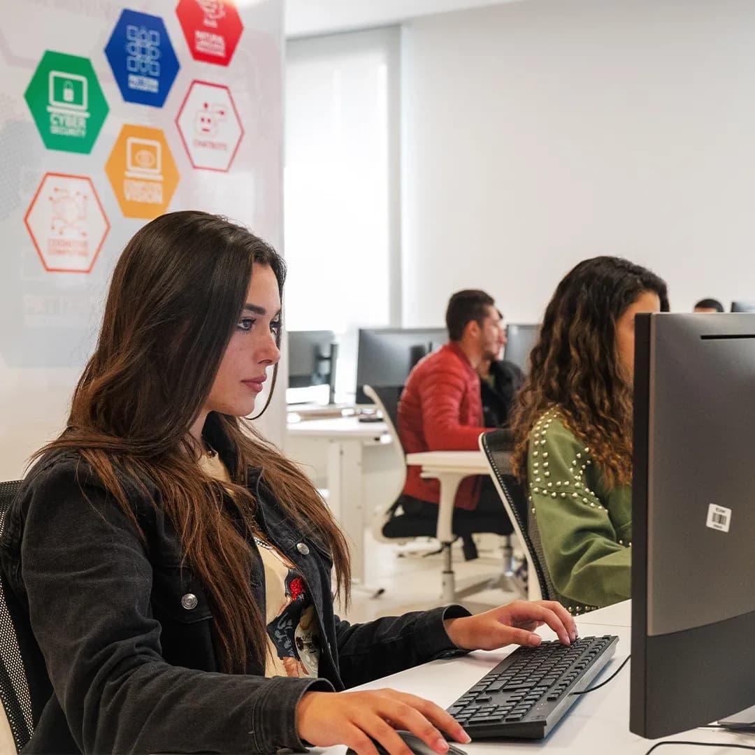 مدرسة الهندسة الرقمية والذكاء الاصطناعي