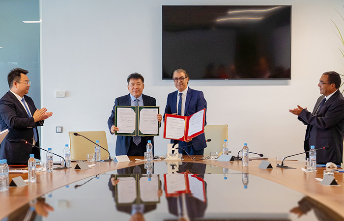 UEMF firma un memorando de entendimiento con el Centro de Intercambio de Ciencia y Tecnología de Shanghai (SSTEC-CHINA)